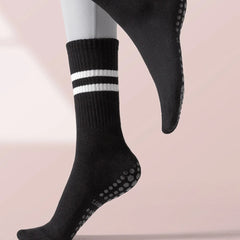 Women’s Non-Slip Pilates & Yoga Grip Socks – 4 Pairs