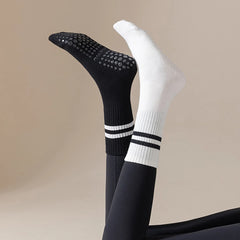 Women’s Non-Slip Pilates & Yoga Grip Socks – 4 Pairs