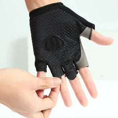 Gym Gloves for Women & Men – Breathable, Non-Slip Weightlifting & Training Gloves