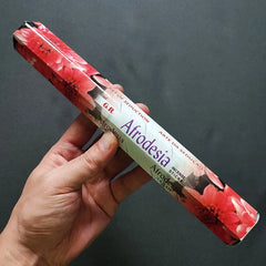 20 Sticks Indian Incense – White Sage, Lavender, Sea Breeze & More for Meditation & Aromatherapy