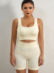 Seamless Yoga Set – High Waist Leggings & Sports Top
